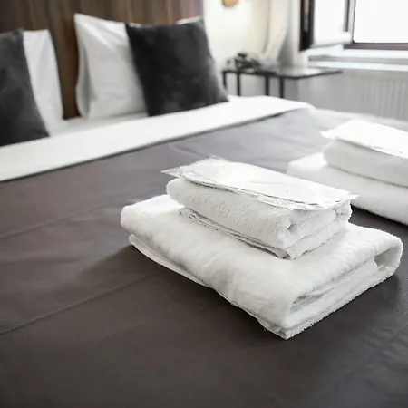 Montena (adults Only) 3*